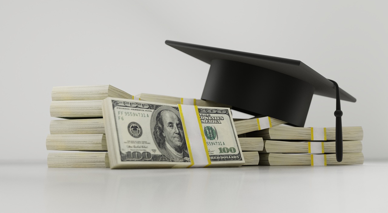 Help for Veterans with Paying off Student Loans